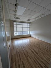 5440 E Fall Creek Parkway North Dr, Indianapolis, IN à louer Photo de l’immeuble– Image 1 sur 7