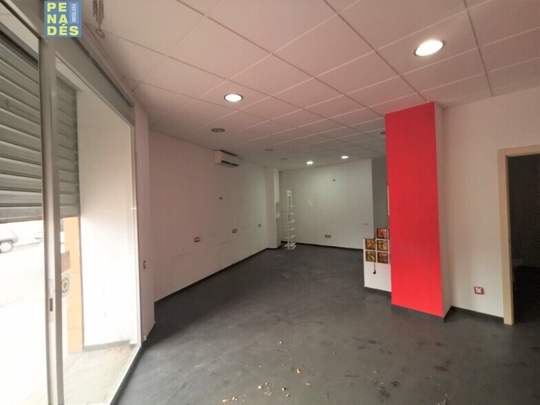 Local commercial dans València à louer - Photo de l’immeuble – Image 2 sur 7