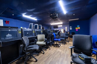 4051 Fm 1960 Rd W, Houston, TX à louer Photo intérieure– Image 2 sur 2