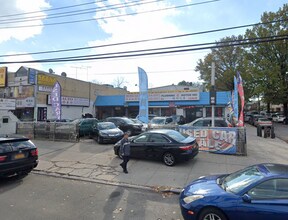 4616 Kissena Blvd, Flushing, NY à louer Photo de l’immeuble– Image 1 sur 2