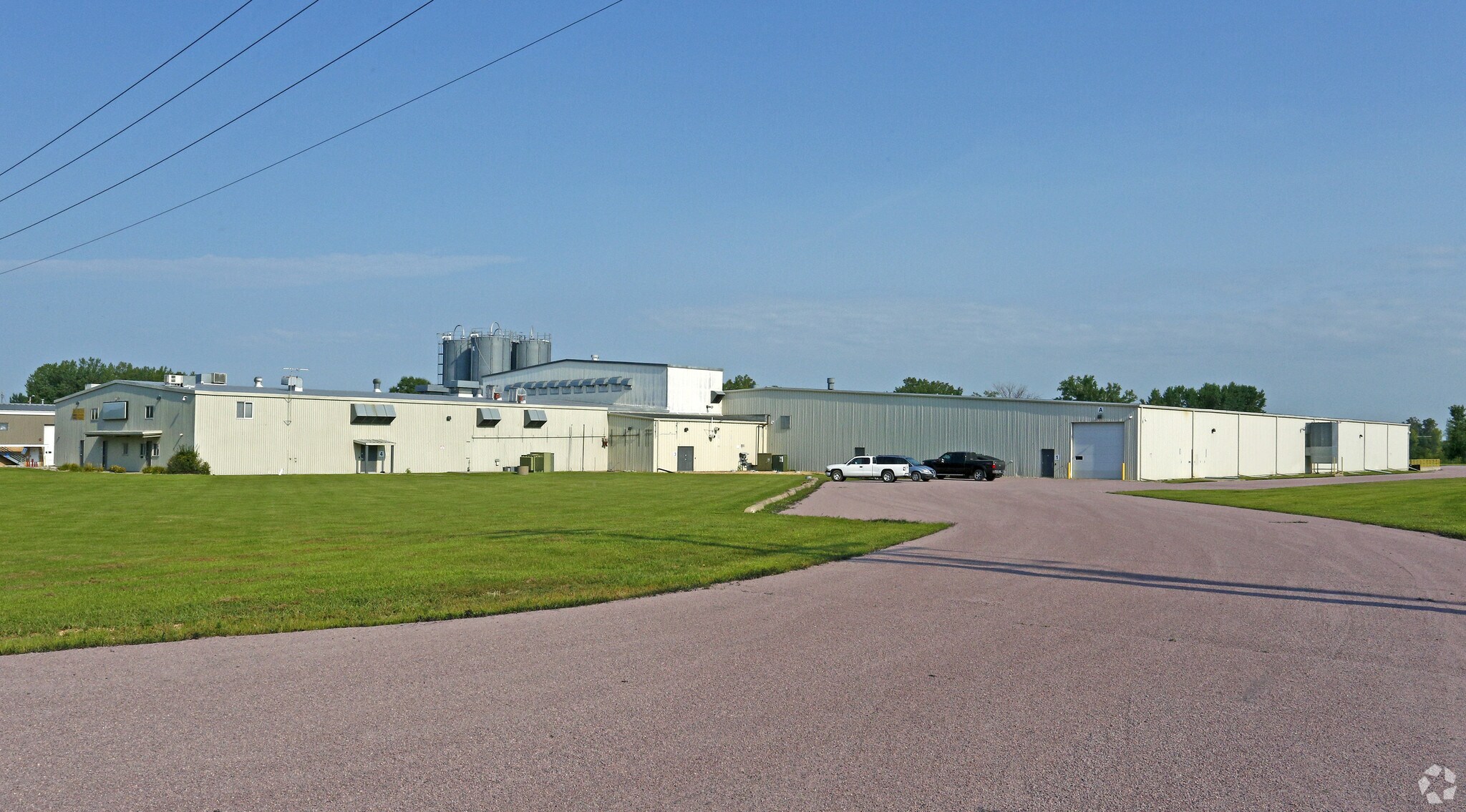 480 Industrial Rd, Mankato, MN à louer Photo principale– Image 1 sur 14