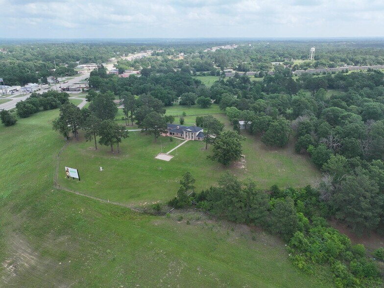413 S Hill St, Buffalo, TX à vendre - Photo principale – Image 1 sur 65