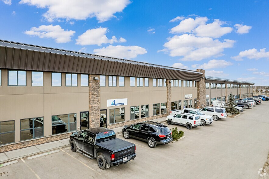 41070 Cook Rd, Rocky View No 44, AB à vendre - Photo de l’immeuble – Image 3 sur 26