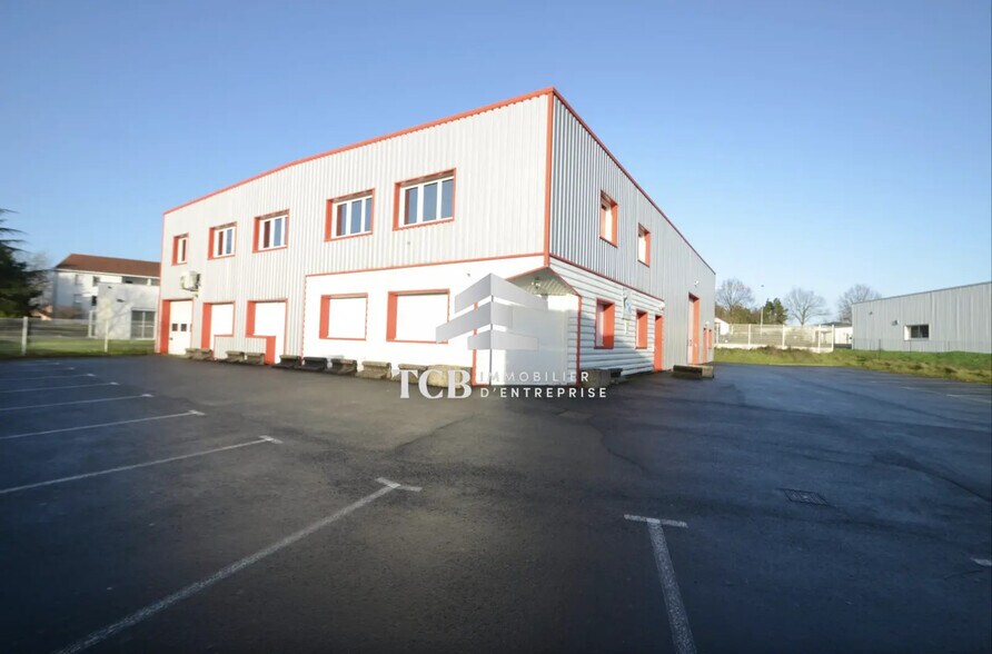Bureau dans Bouguenais à louer - Photo de l’immeuble – Image 1 sur 5