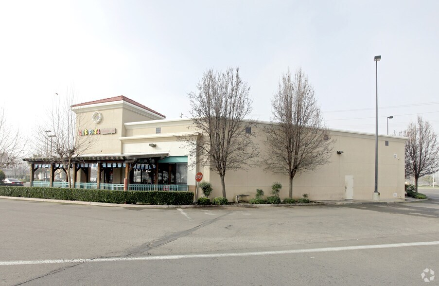 1578-1586 Hillman St, Tulare, CA à louer - Photo de l’immeuble – Image 2 sur 3