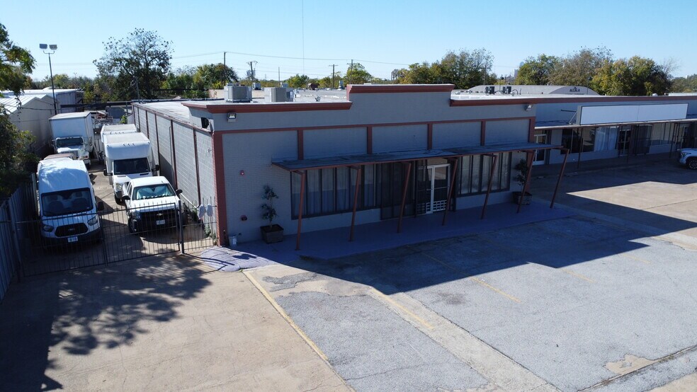 5530 Military Pky, Dallas, TX à vendre - Photo de l’immeuble – Image 3 sur 19