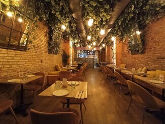 Plus de détails pour Local commercial à louer