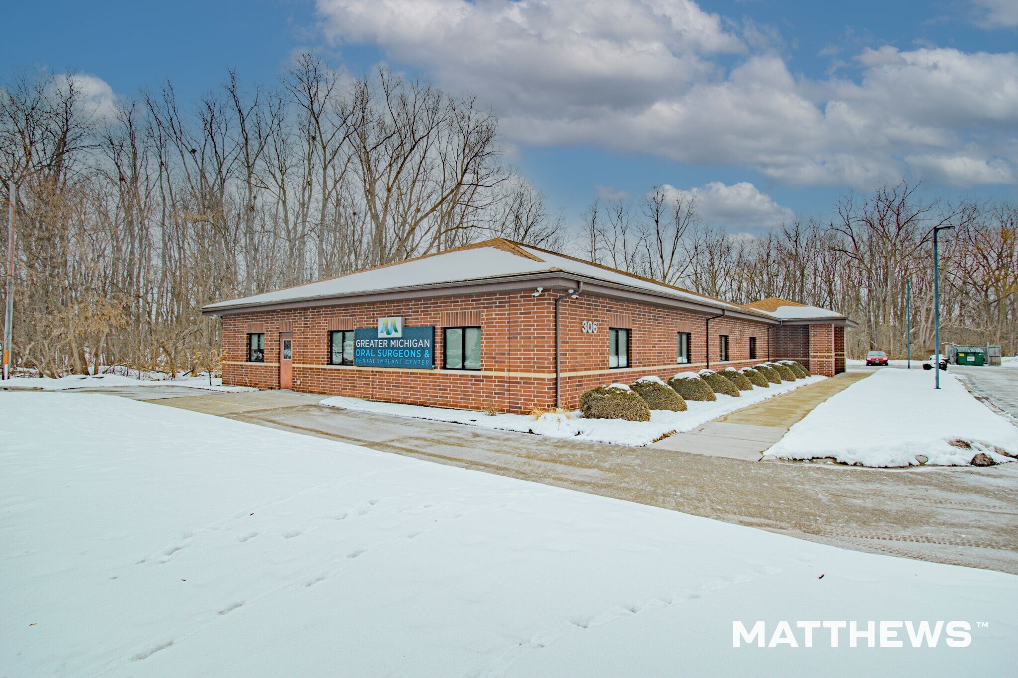 306 N Gould St, Owosso, MI à vendre Photo principale– Image 1 sur 4