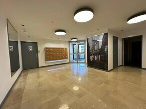 71 Chemin Du Moulin Carron, Écully à louer Photo intérieure– Image 1 sur 1