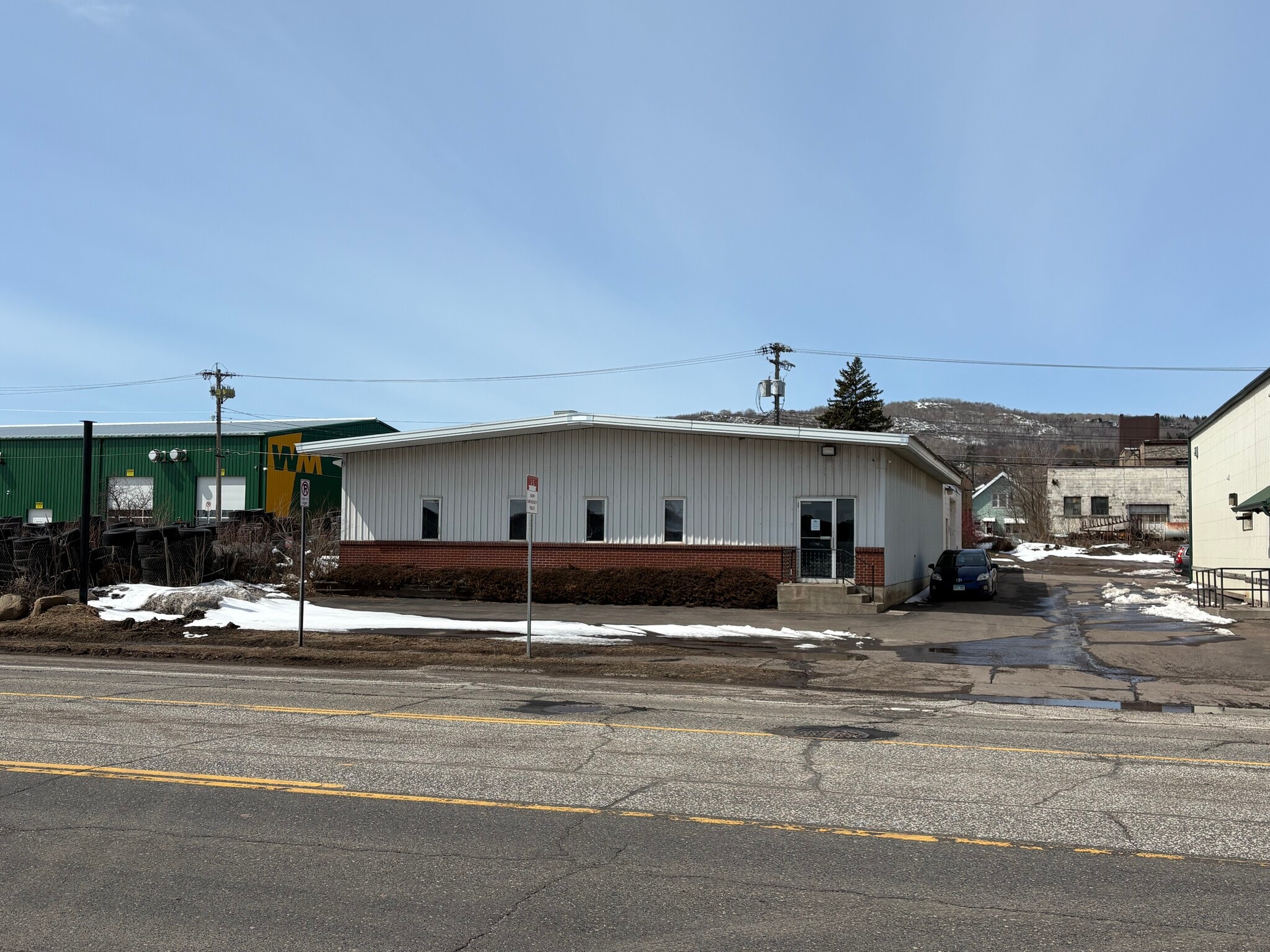 3009 Superior St, Duluth, MN à louer Photo intérieure– Image 1 sur 18
