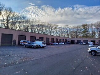 Plus de détails pour 681 John Fitch Blvd, South Windsor, CT - Local d'activités à louer