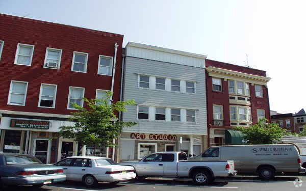 11 Union Pl, Summit, NJ à louer - Photo principale – Image 1 sur 2