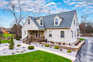 Plus de détails pour 7040 N Green Bay Ave, Glendale, WI - Bureau à vendre