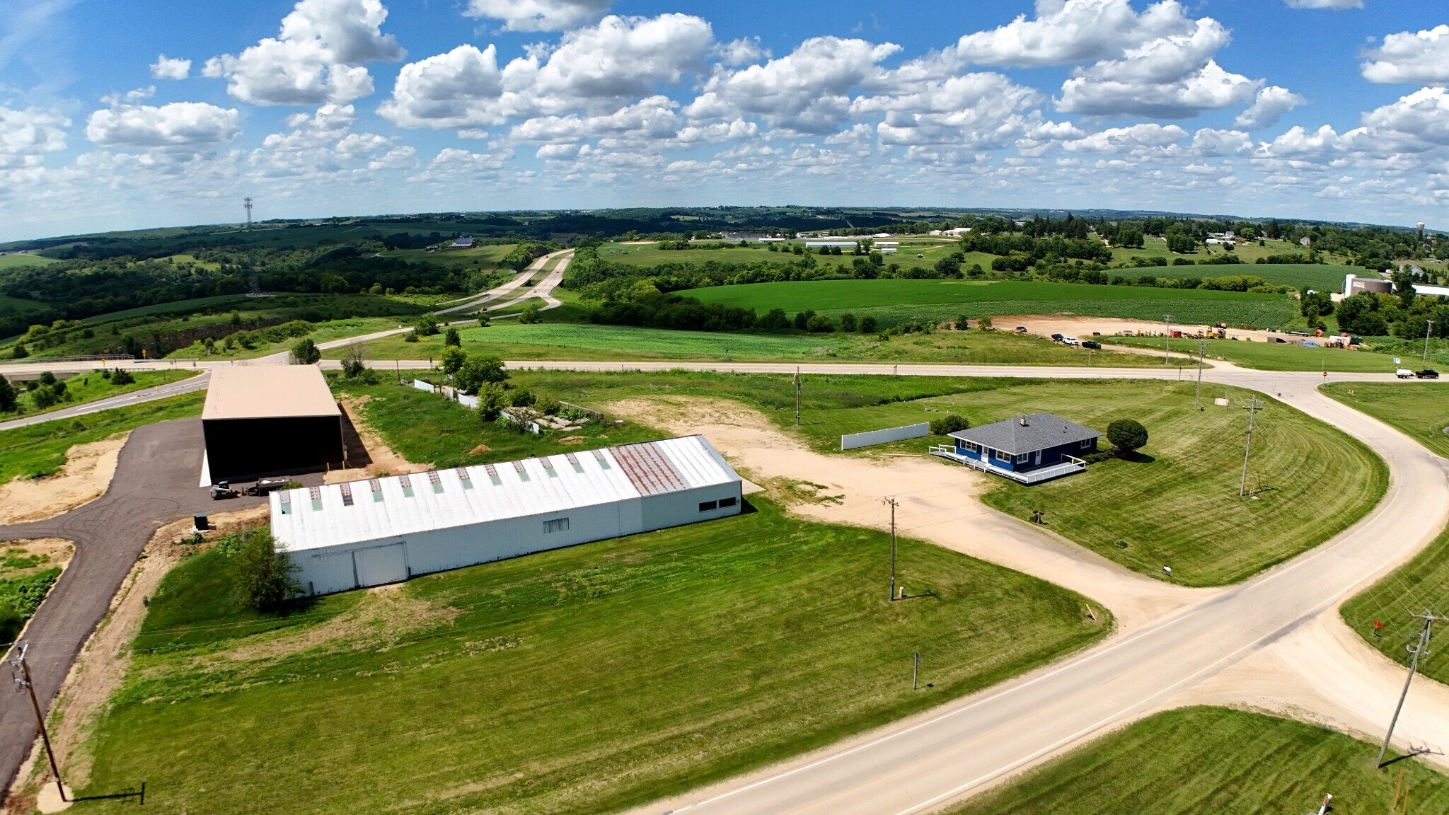 674 County Road O, Mineral Point, WI à vendre Photo principale– Image 1 sur 37
