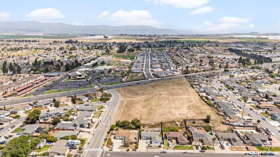 400 Waller, Santa Maria, CA à vendre - Aérien – Image 3 sur 11