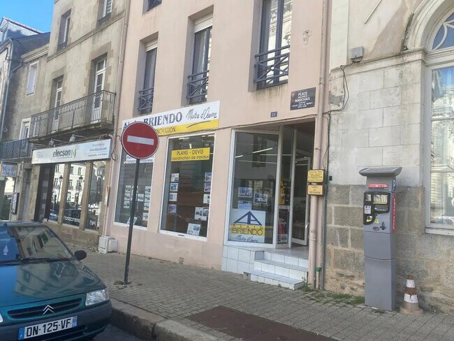 Plus de détails pour Bureau à louer