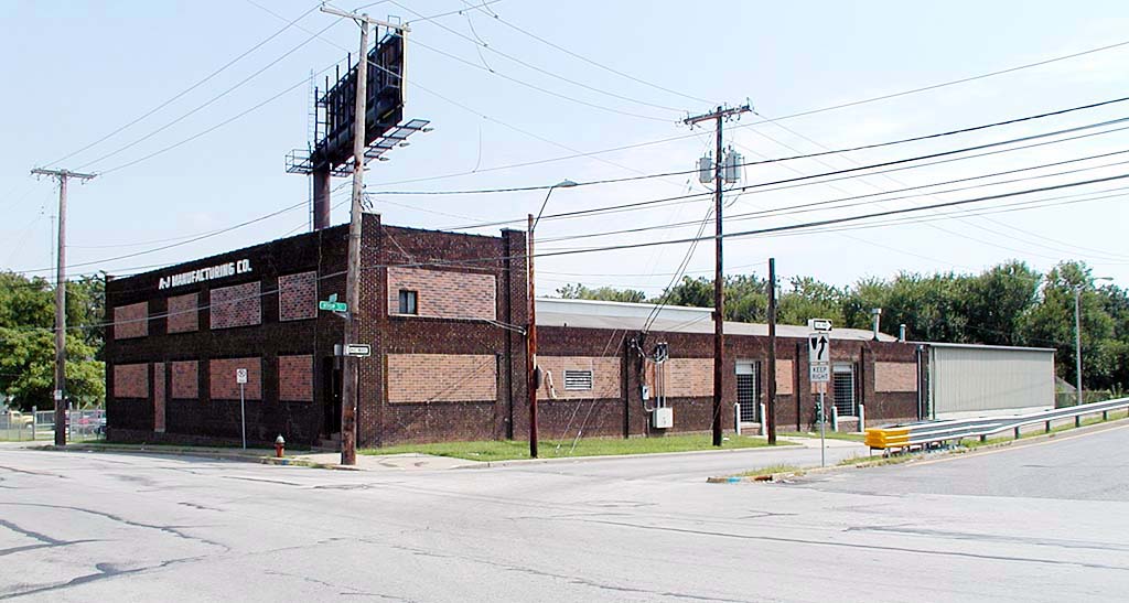 3601 E 18th St, Kansas City, MO à louer Photo principale– Image 1 sur 4