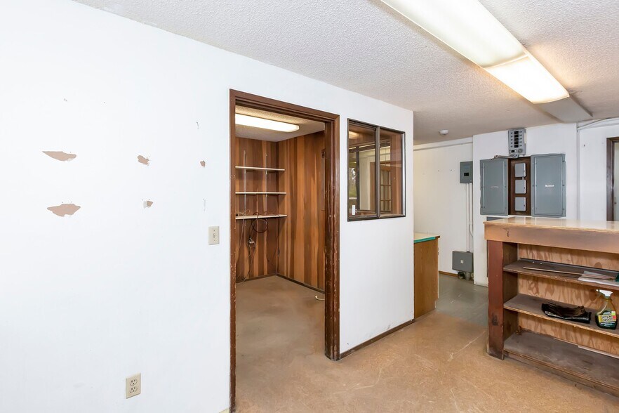 9654 SE Southworth Dr, Port Orchard, WA à louer - Photo intérieure – Image 3 sur 8