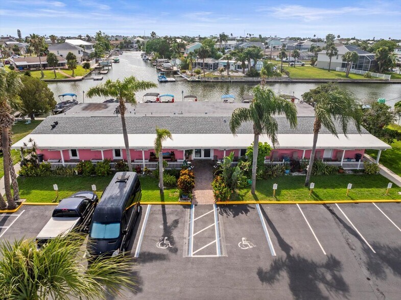 4291 Shoal Line Blvd, Spring Hill, FL à vendre - Photo de l’immeuble – Image 2 sur 36