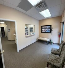 127 Church Road, Mount Laurel, NJ à louer Photo intérieure– Image 1 sur 7