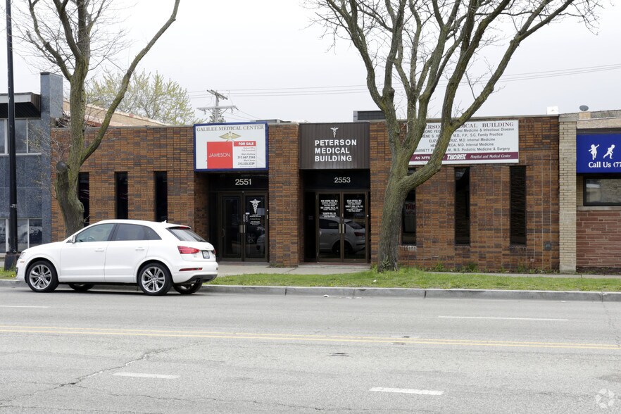 2551 W Peterson Ave, Chicago, IL à vendre - Photo principale – Image 1 sur 15