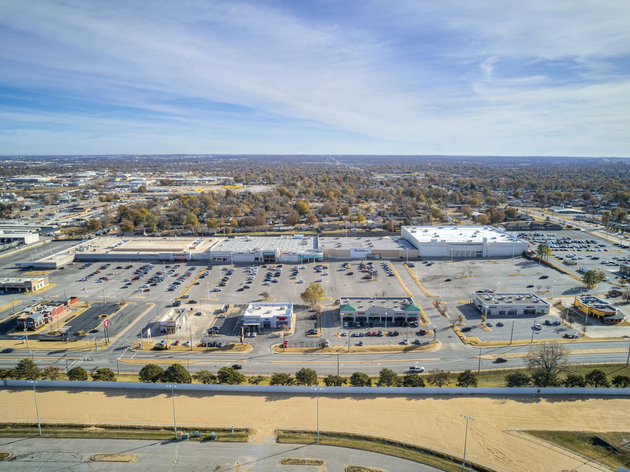 5103 E 21st St, Tulsa, OK à louer Photo principale– Image 1 sur 16