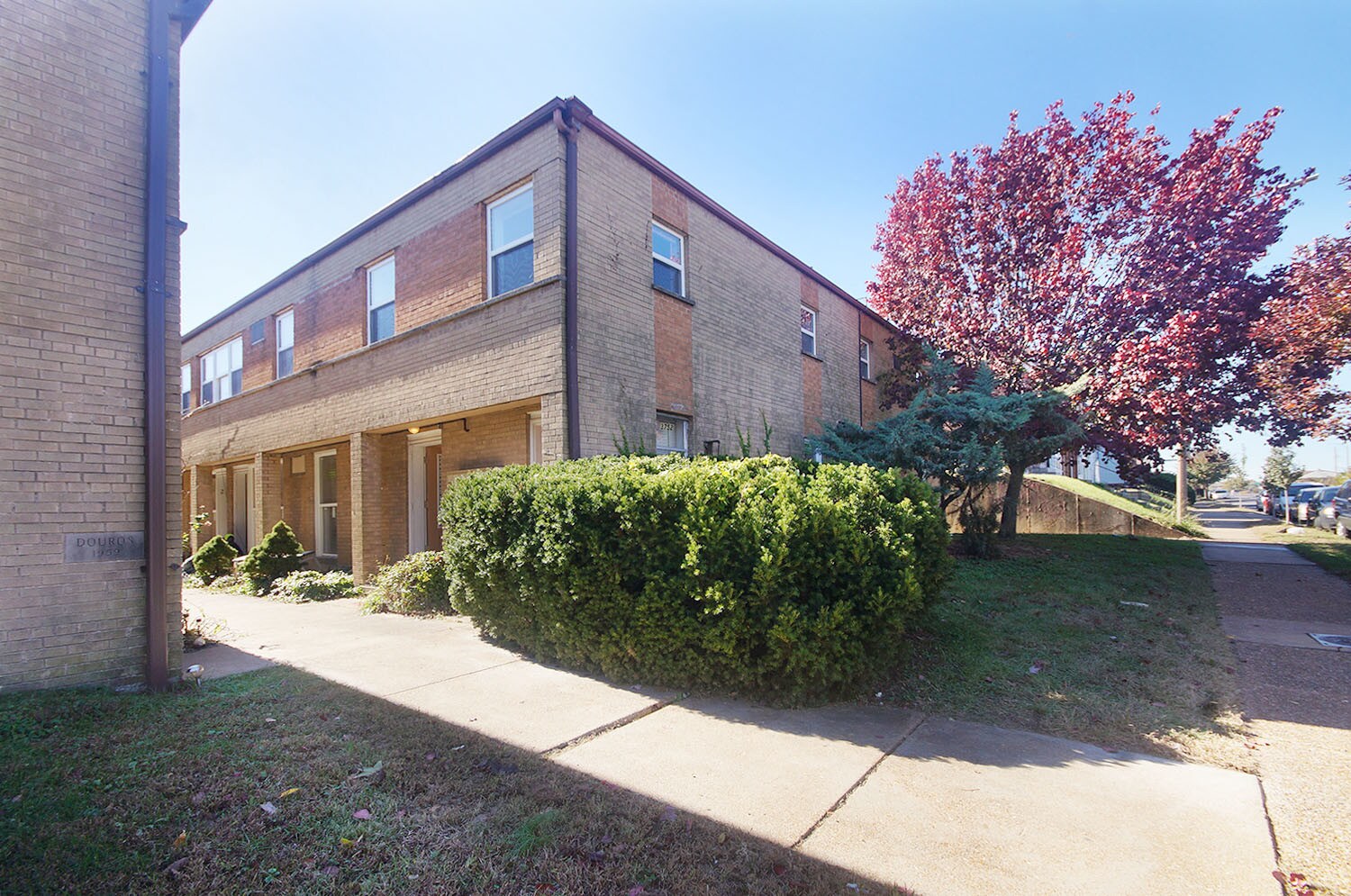 3752 Chippewa St, Saint Louis, MO à vendre Photo principale– Image 1 sur 7