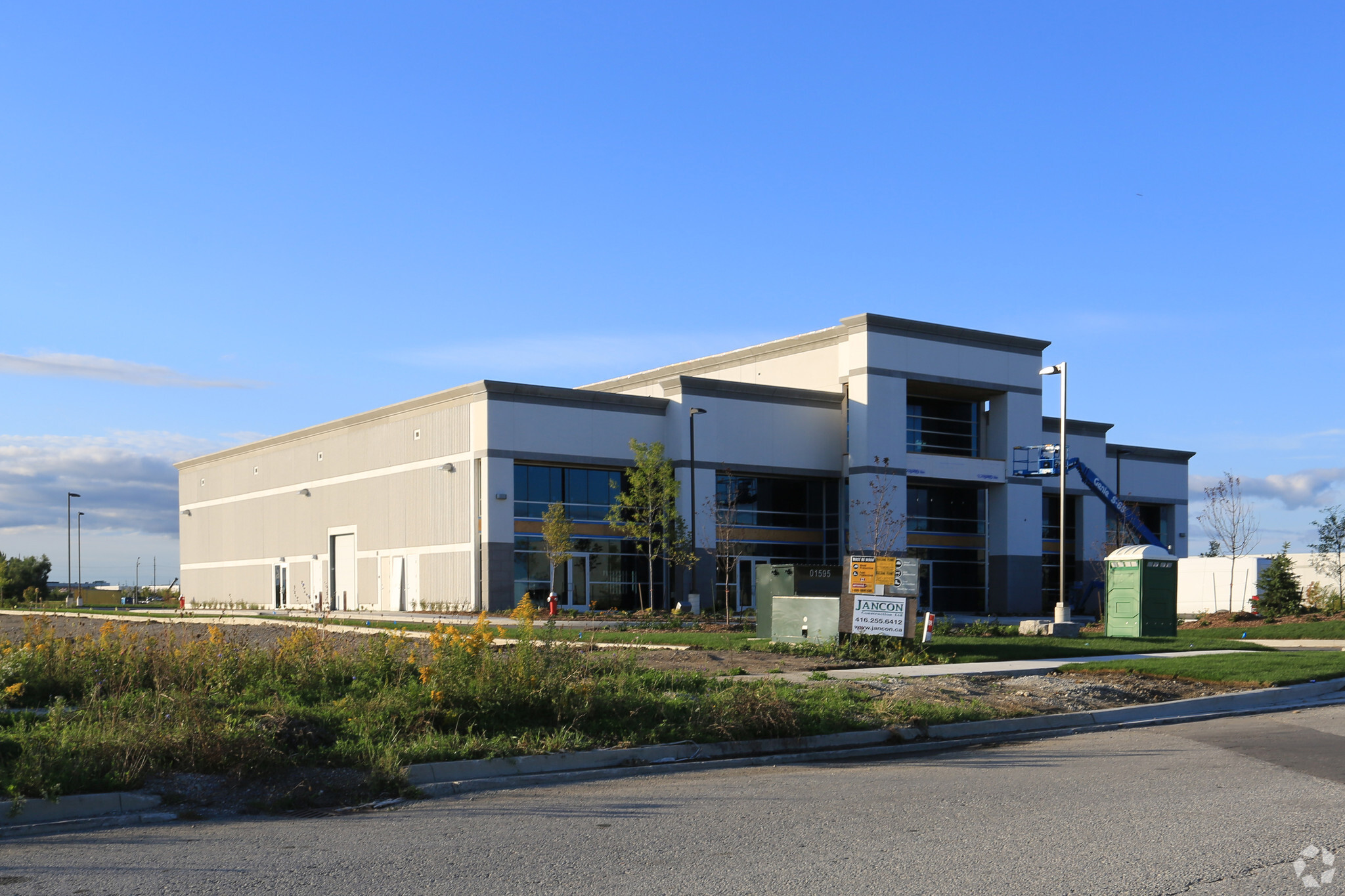 110 Parr Blvd, Caledon, ON à louer Photo principale– Image 1 sur 9