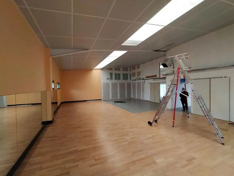 Local commercial dans Vannes à louer - Photo de l’immeuble – Image 2 sur 4