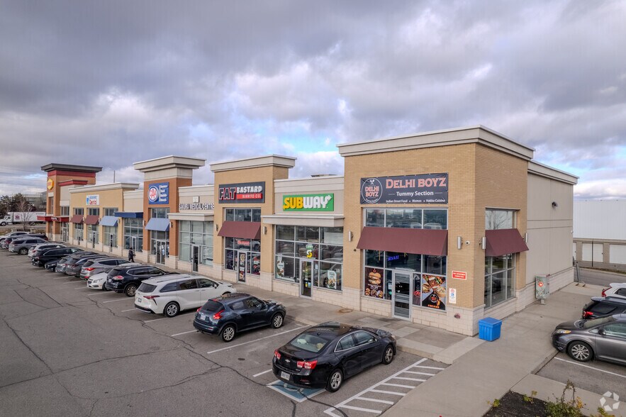 215 Delta Park Blvd, Brampton, ON à louer - Photo principale – Image 3 sur 4