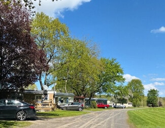 Plus de détails pour 8603-8675 Bishop Rd, Lyons, NY - Logement à vendre