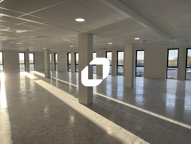 Plus de détails pour Bureau à louer