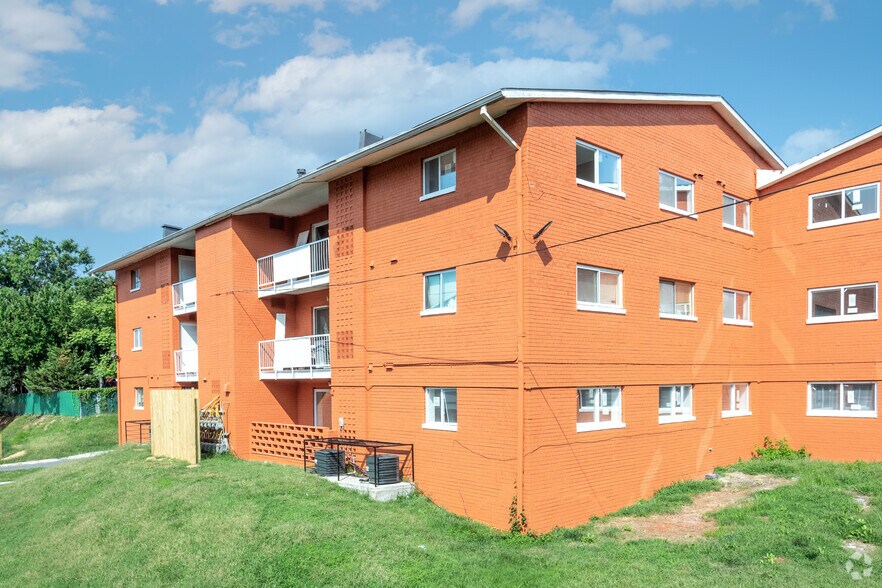 3320-3322 Wheeler Rd SE, Washington, DC à vendre - Photo de l’immeuble – Image 1 sur 13