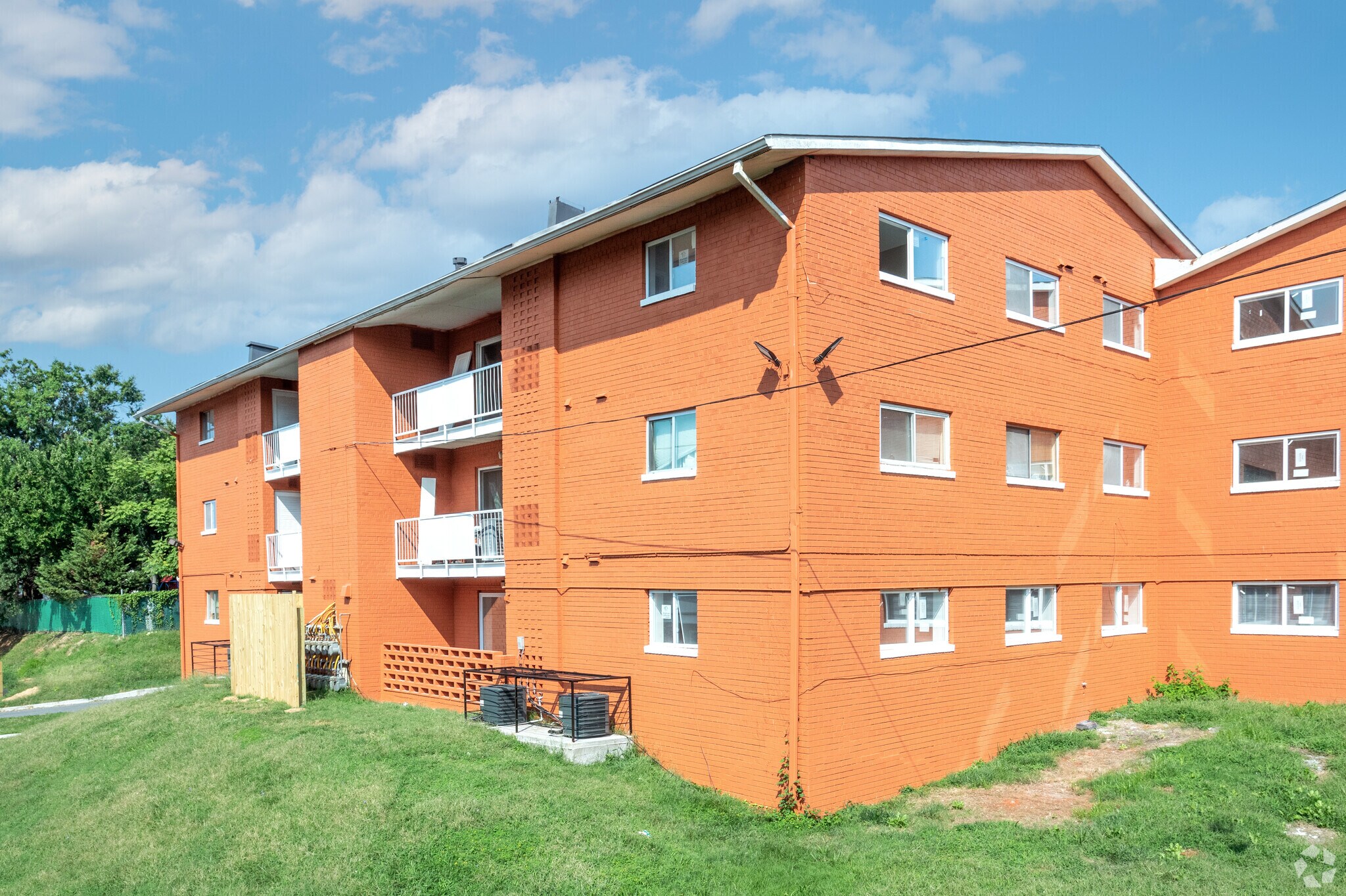 3320-3322 Wheeler Rd SE, Washington, DC à vendre Photo de l’immeuble– Image 1 sur 14