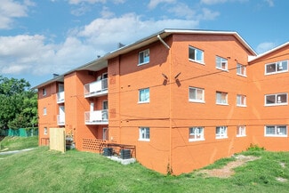 Plus de détails pour 3320-3322 Wheeler Rd SE, Washington, DC - Logement à vendre