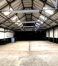 95 Haymerle Rd, Londres à louer Photo intérieure– Image 1 sur 6