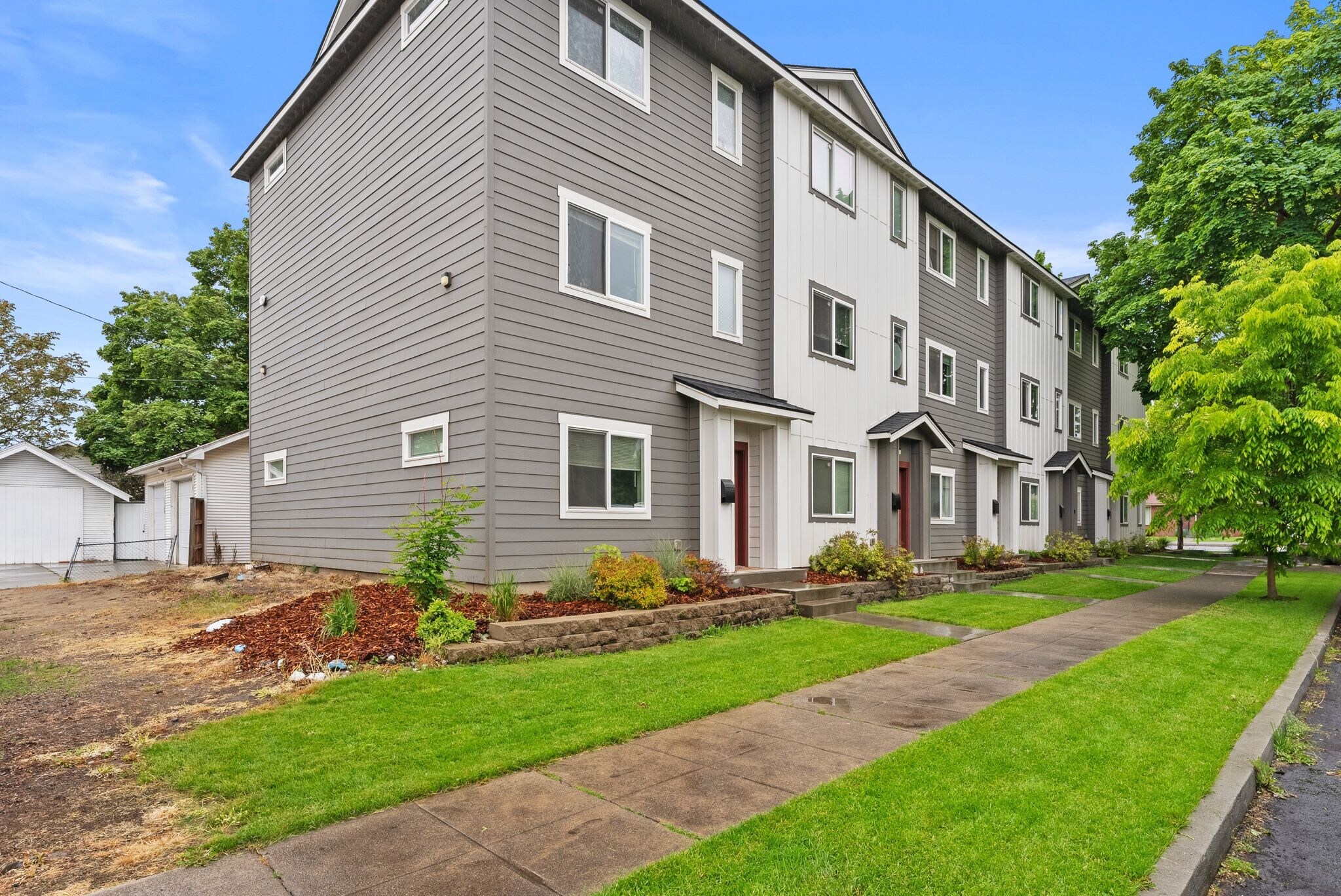 930 E Sharp Ave, Spokane, WA à vendre Photo principale– Image 1 sur 2