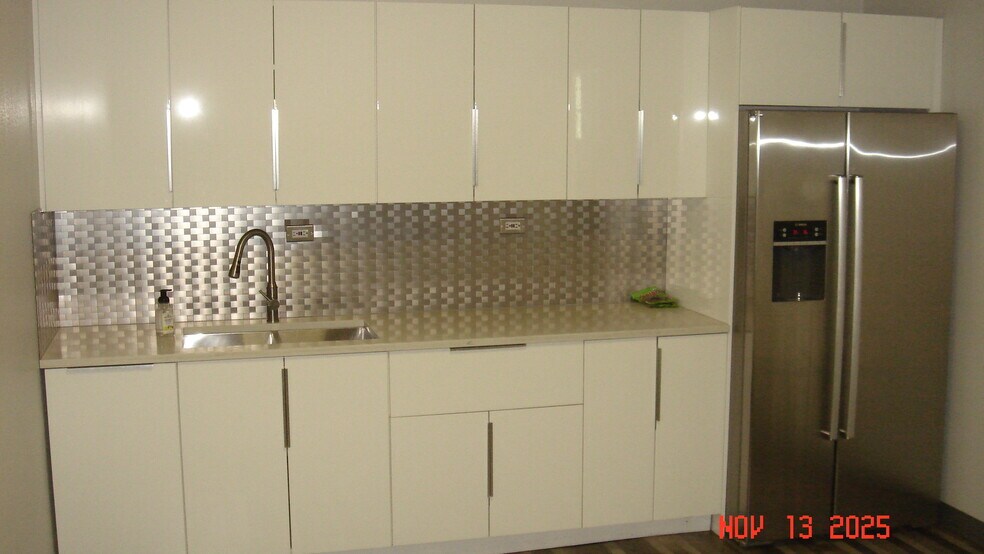 7840-7860 Lehigh Ave, Morton Grove, IL à louer - Photo de l’immeuble – Image 3 sur 11