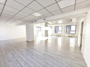 Bureau dans Nogent-sur-Marne à louer Photo intérieure– Image 1 sur 6