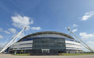 Plus de détails pour Burnden Way, Bolton - Bureau à louer