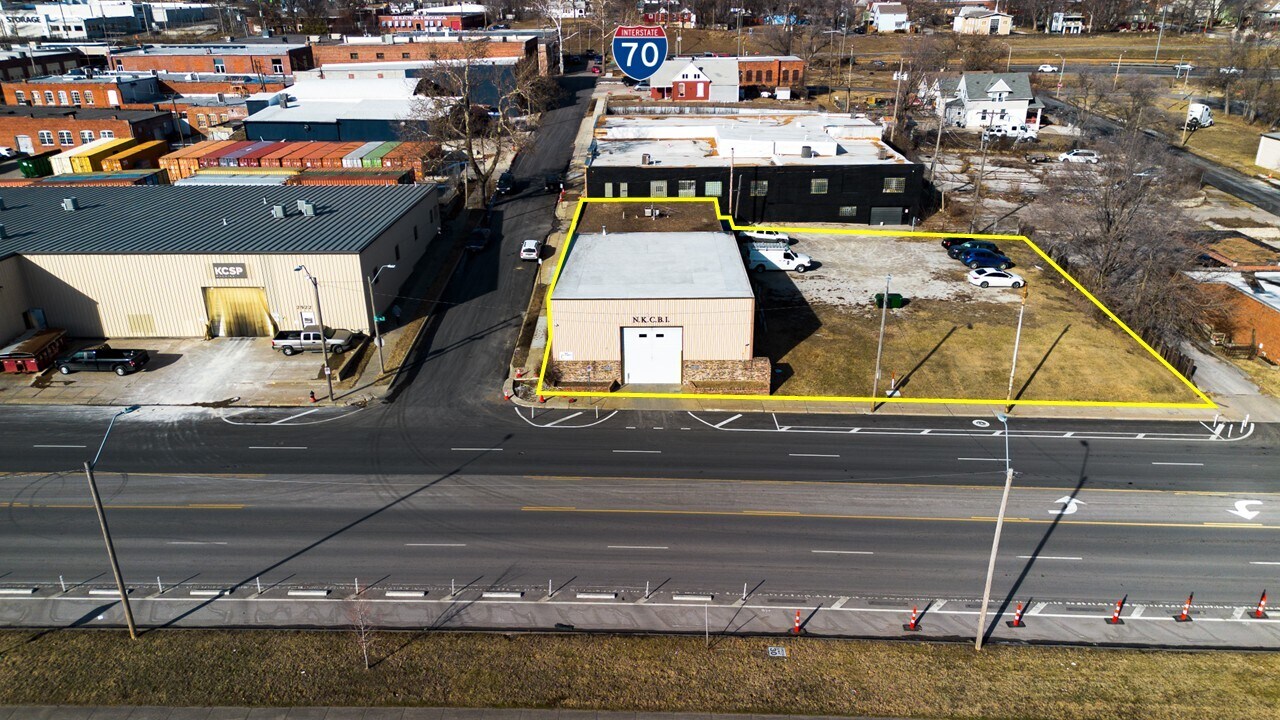 3000 E Truman Rd, Kansas City, MO à vendre Photo principale– Image 1 sur 14