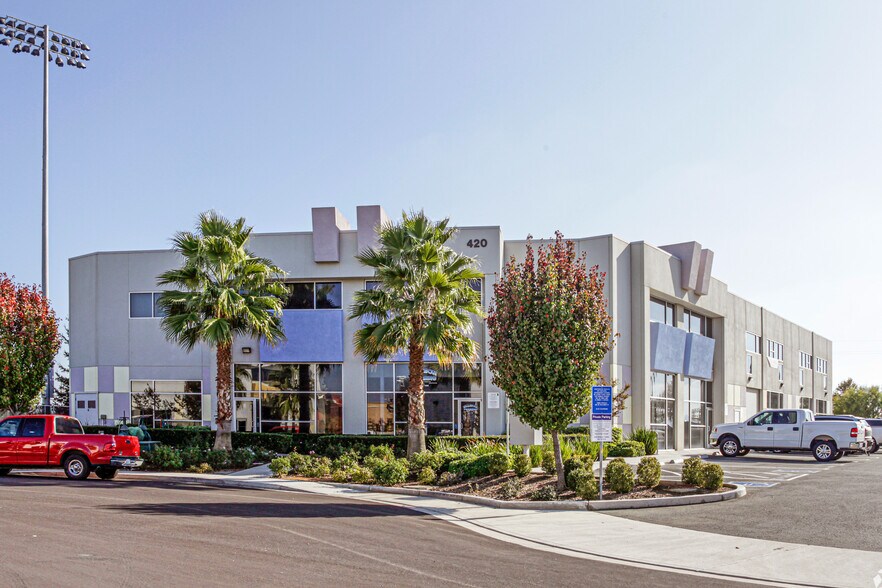 420 Beatrice Ct, Brentwood, CA à louer - Photo principale – Image 1 sur 22