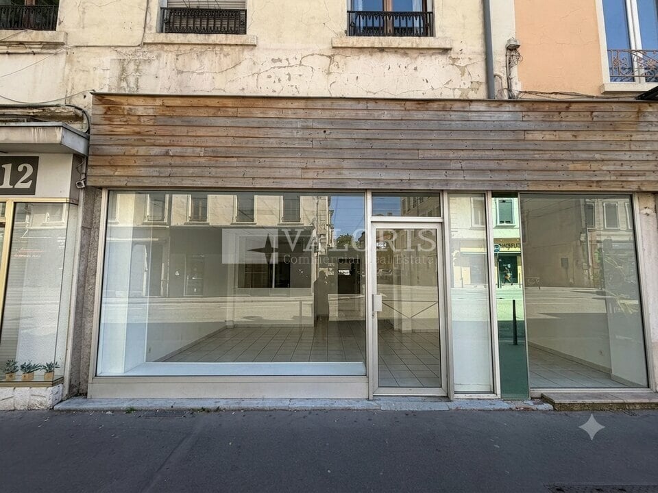 12 Cours Tolstoï, Villeurbanne à louer Photo de l’immeuble– Image 1 sur 6