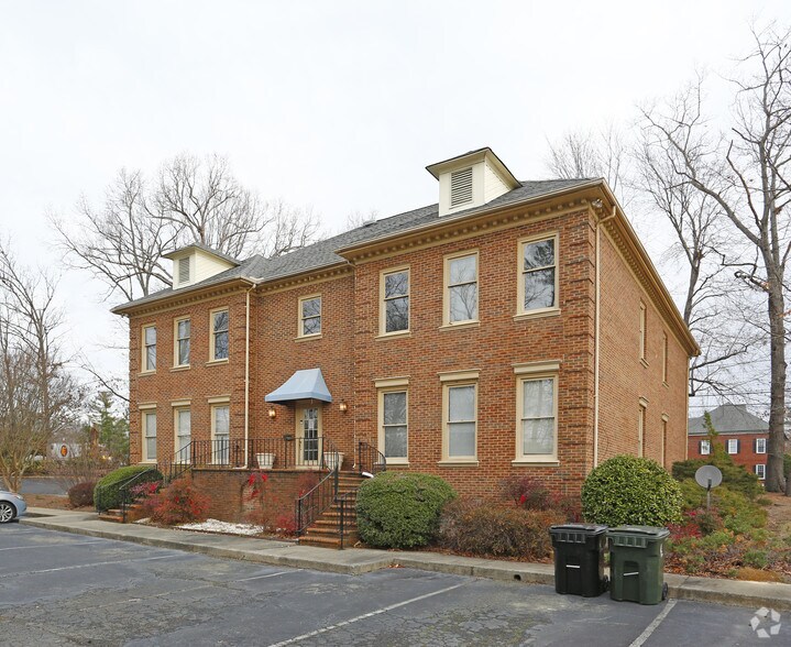 2605 W Roosevelt Blvd, Monroe, NC à louer - Photo de l’immeuble – Image 3 sur 9