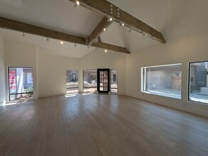 73260 El Paseo, Palm Desert, CA à louer Photo intérieure– Image 1 sur 7