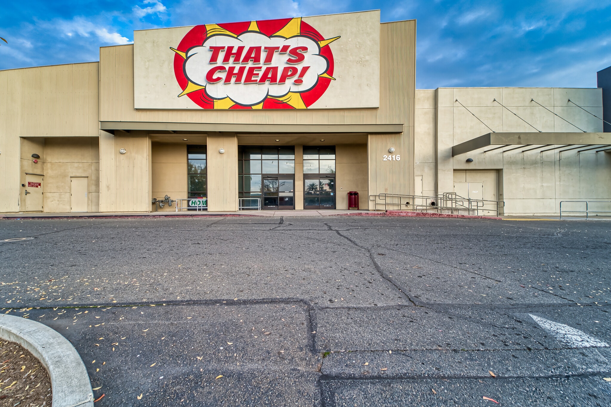 2300-2448 Watt Ave, Sacramento, CA à louer Photo intérieure– Image 1 sur 22