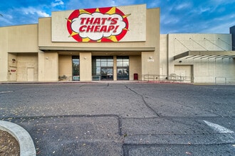 2300-2448 Watt Ave, Sacramento, CA à louer Photo intérieure– Image 1 sur 22