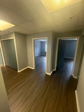 4201 Church Rd, Mount Laurel, NJ à louer Photo intérieure– Image 1 sur 4