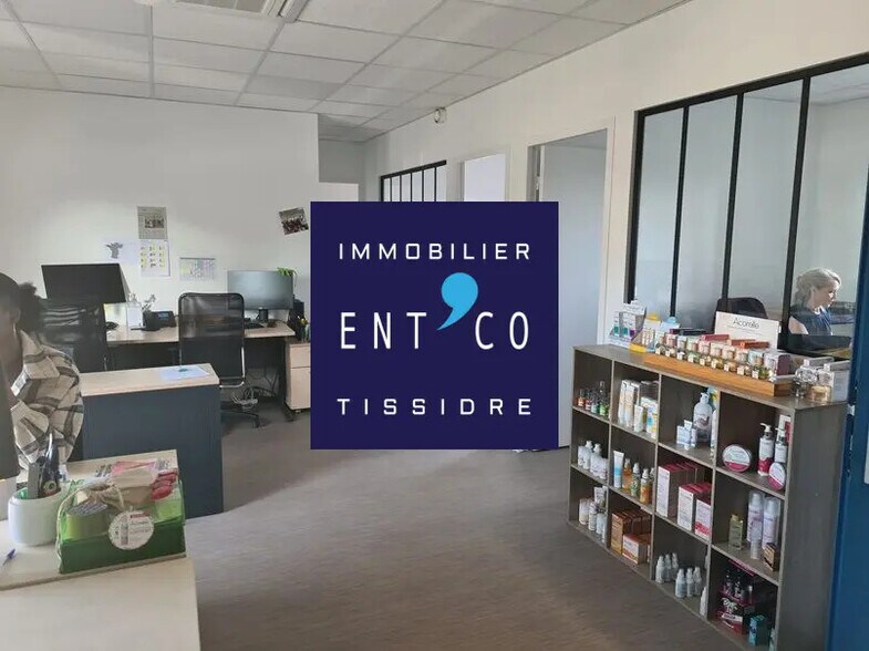 Bureau dans Le Passage à louer - Photo de l’immeuble – Image 2 sur 5