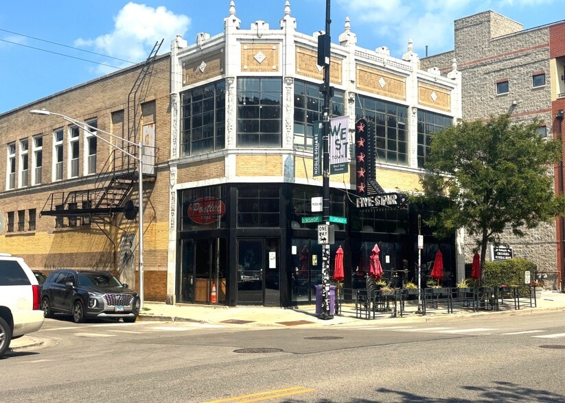 1422-1424 W Chicago Ave, Chicago, IL à vendre - Photo de l’immeuble – Image 2 sur 4